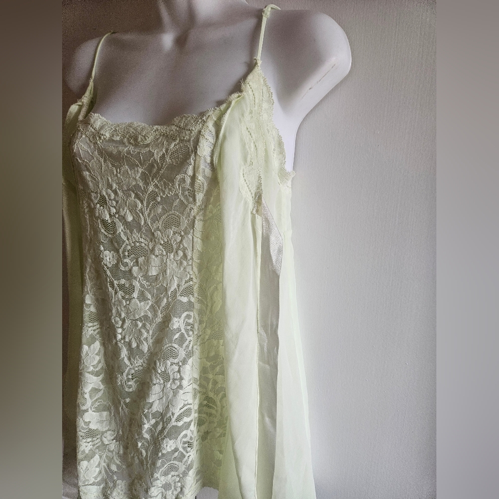 Victoria's Secret Mint Green Lace Chemise Overlay Satin Size XS - Picture 4 of 11